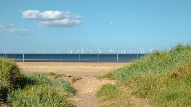 blue-sky-and-golden-sands-skegness-beach