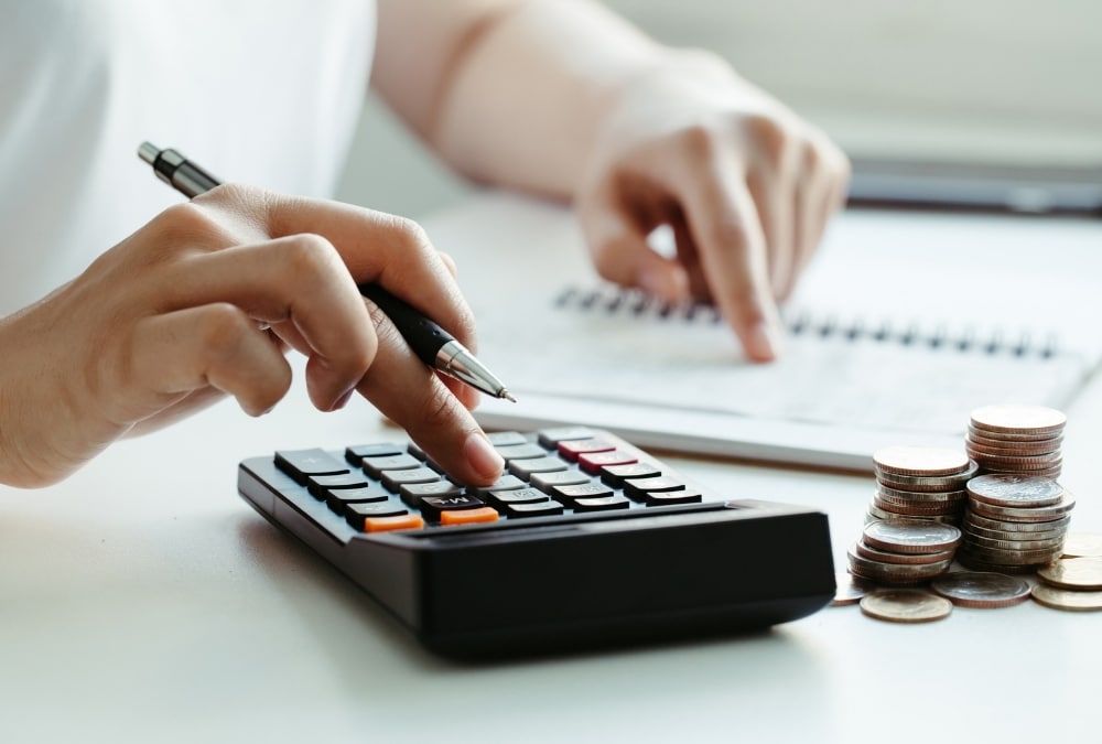 Static caravan finance calculation comparing repayment terms