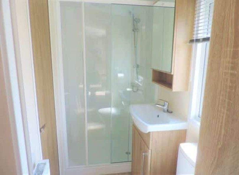 Premium Plus Shower Room